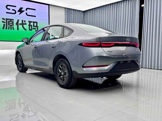 BYD Qin PLUS — Фото автомобиля 16