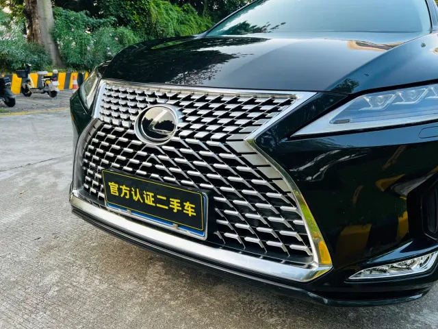 Lexus RX — Фото автомобиля 9