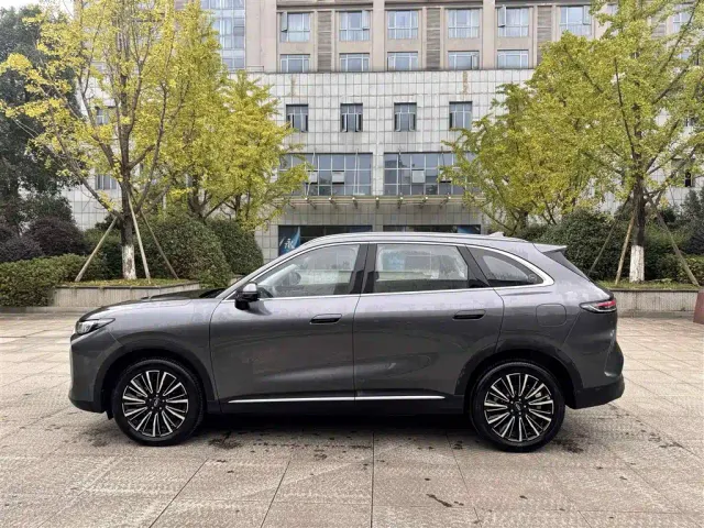 Chery Tiggo 8 — Фото автомобиля 11