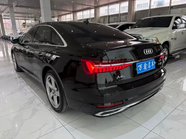 Audi A6L — Фото автомобиля 17