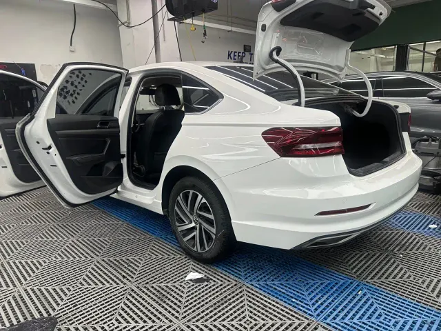 Volkswagen Lavida — Фото автомобиля 10