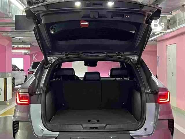 BYD Song PLUS — Фото автомобиля 6