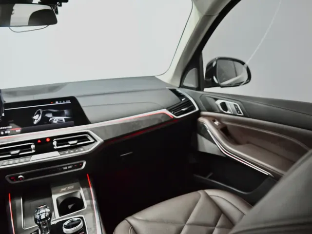 BMW X5 — Фото автомобиля 10