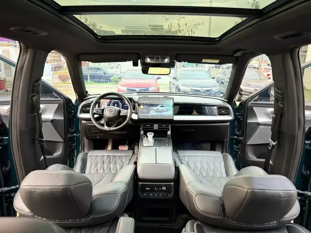 GAC Trumpchi GS8 — Фото автомобиля 5