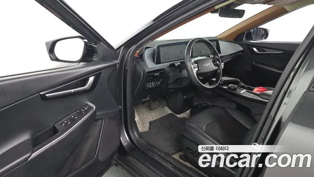 Kia EV6 — Фото автомобиля 10