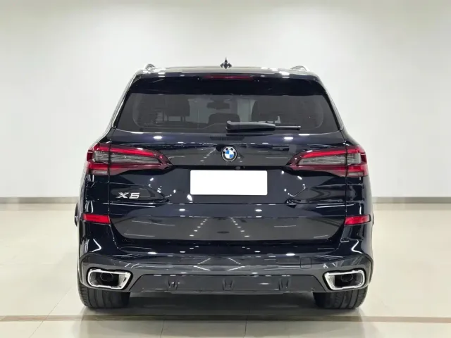 BMW X5 — Фото автомобиля 3