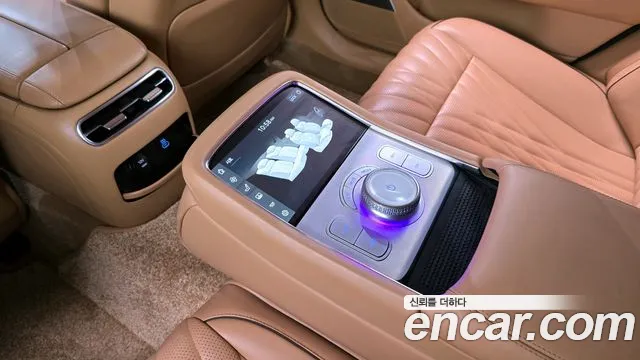 Genesis G90 Бензин 3.5 турбо AWD — Фото автомобиля 9