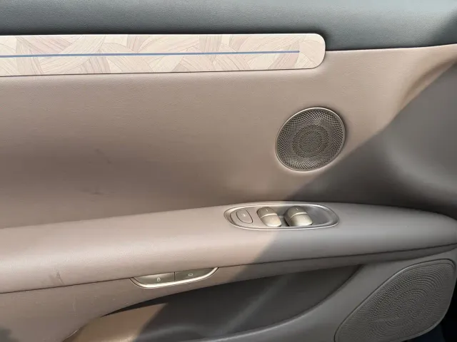 IM Motors L6 — Фото автомобиля 6