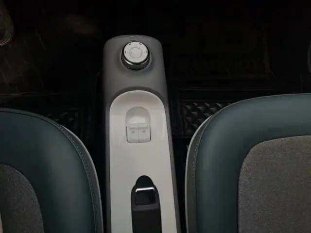 Wuling Hongguang Mini EV — Фото автомобиля 13