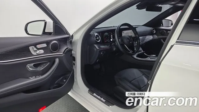 Mercedes-Benz E-Class W213 — Фото автомобиля 10