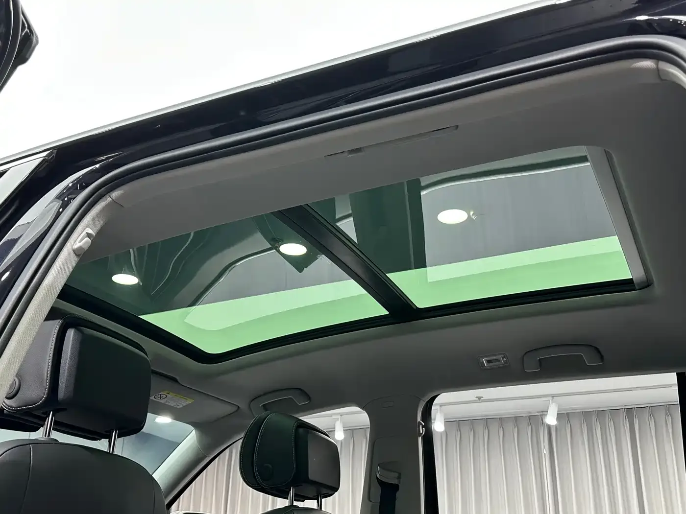Volkswagen Teramont 2023 380TSI AWD Premium Luxury Edition — Фото автомобиля 15