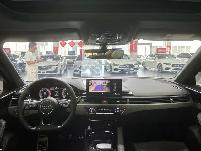 Audi Audi A4L 2023 40 TFSI Luxury Sport — Фото автомобиля 8
