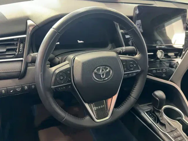 Toyota Camry — Фото автомобиля 2