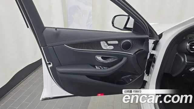Mercedes-Benz E-Class W213 — Фото автомобиля 13