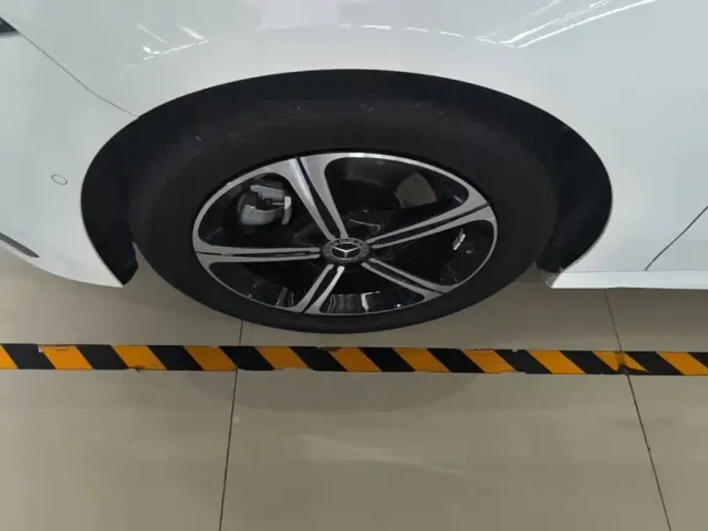 Mercedes-Benz A-Class — Фото автомобиля 24