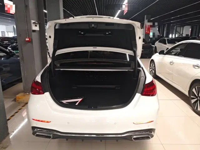 Mercedes-Benz C-Class — Фото автомобиля 18