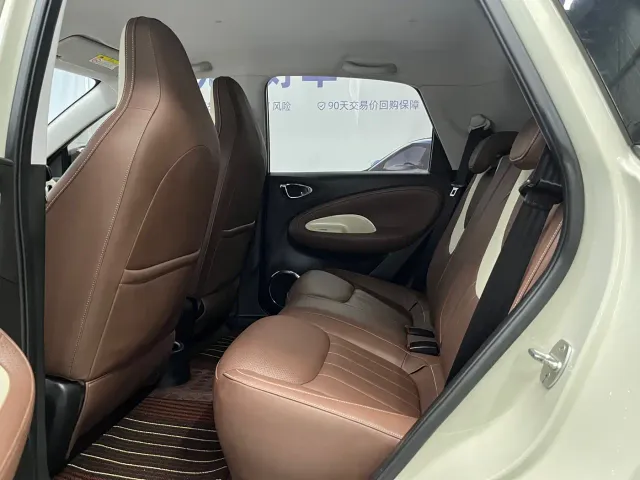 Wuling Bingo — Фото автомобиля 13