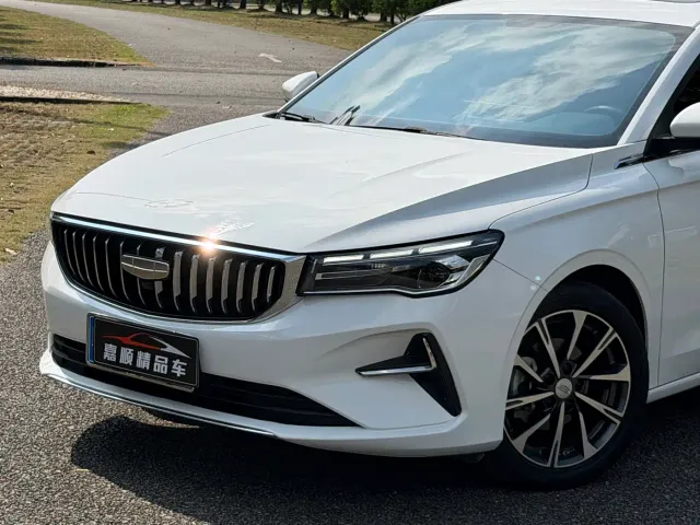 Geely Emgrand — Фото автомобиля 19