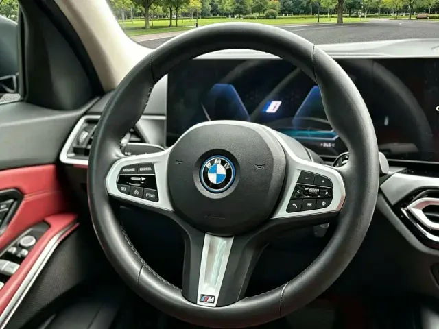 BMW i3 — Фото автомобиля 5
