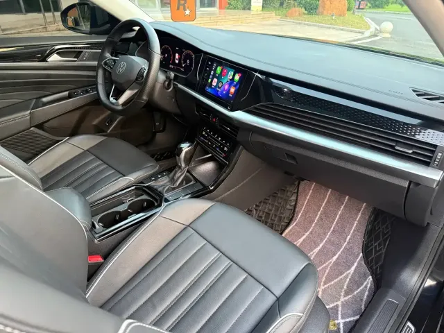 Volkswagen Passat — Фото автомобиля 14