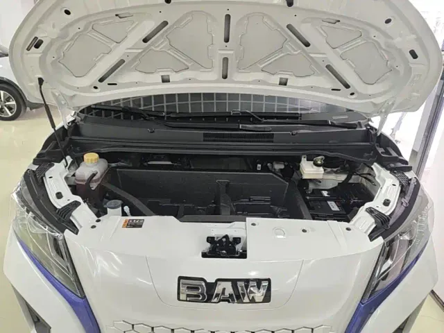 BAW Ruisheng Ace M7 EV — Фото автомобиля 19
