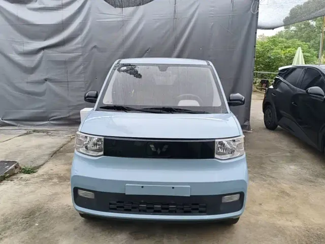 Wuling Hongguang Mini EV — Фото автомобиля 2