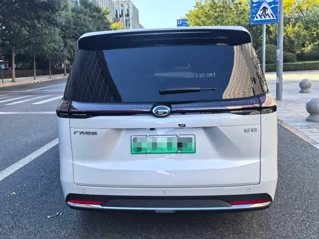 GAC Trumpchi E8 — Фото автомобиля 4