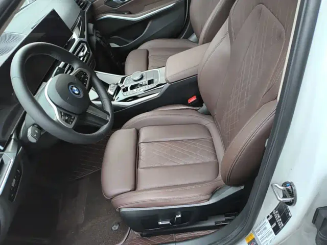 BMW i3 — Фото автомобиля 14