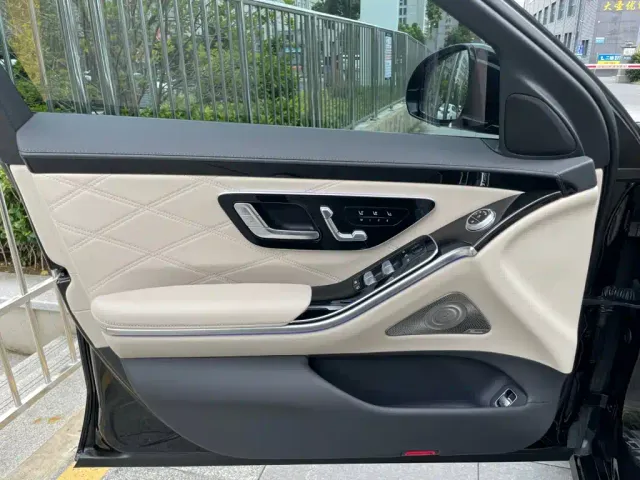 Mercedes-Benz Maybach S-Class — Фото автомобиля 10