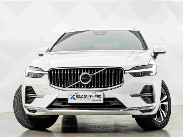 Volvo XC60 — Фото автомобиля 3