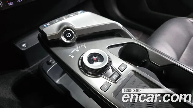 Kia EV6 — Фото автомобиля 9