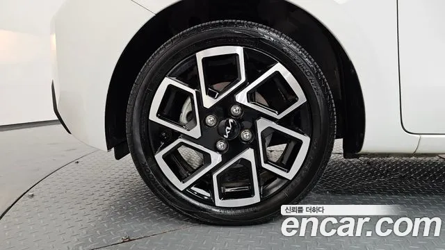 Kia RAY Новый Kia Ray Signature — Фото автомобиля 5