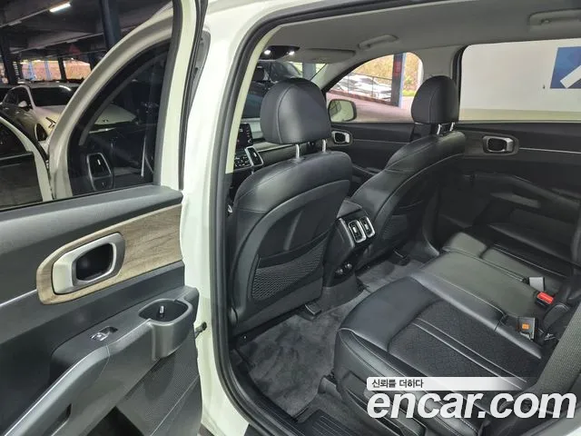 Kia Sorento Sorento 4-е поколение Дизель 2.2 2WD — Фото автомобиля 16