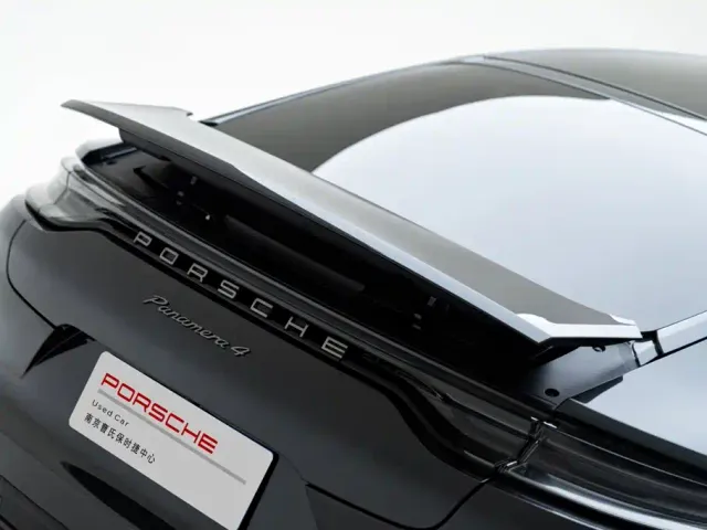 Porsche Panamera — Фото автомобиля 9
