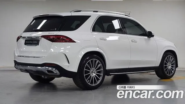 Mercedes-Benz GLE-Class — Фото автомобиля 2