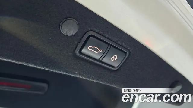 Hyundai Grandeur Grandeur (New) Hybrid — Фото автомобиля 19
