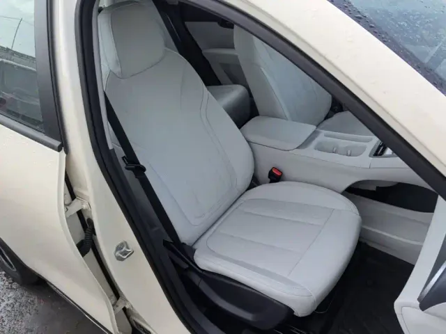 Geely Starry Wish — Фото автомобиля 24