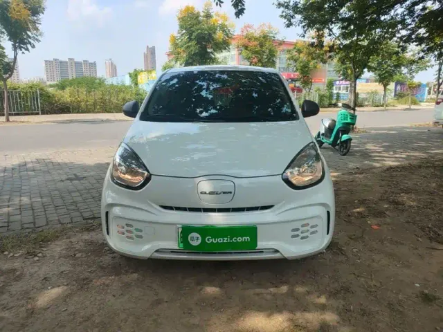 Roewe Clever — Фото автомобиля 2