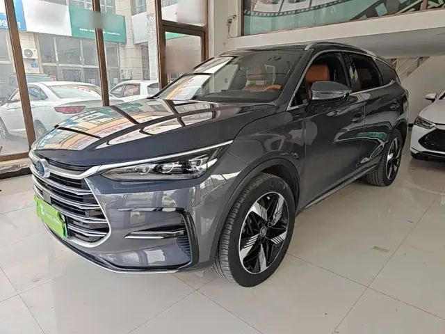 Фотография автомобиля — BYD Tang