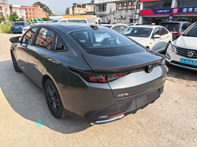 Changan Lamore — Фото автомобиля 9