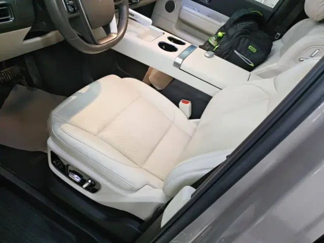 Li Auto MEGA — Фото автомобиля 14