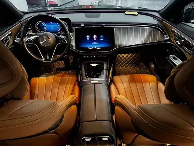 Mercedes-Benz E-Class — Фото автомобиля 17