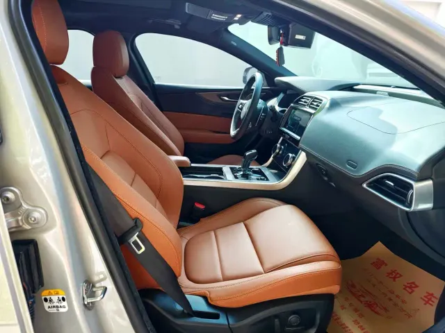 Jaguar XEL — Фото автомобиля 20