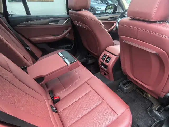BMW X3 — Фото автомобиля 9