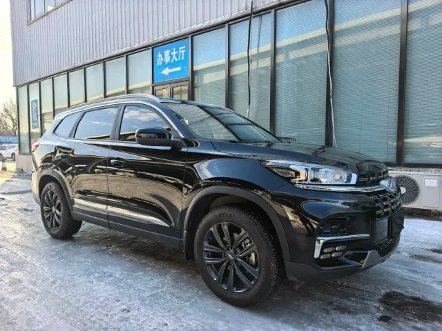Chery Tiggo 8 — Фото автомобиля 2