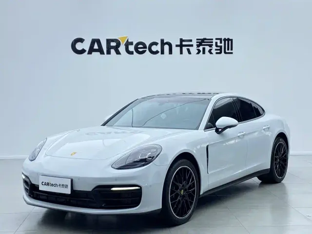 Фотография автомобиля — Porsche Panamera