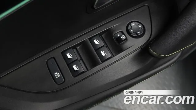 Peugeot 2008 Generation 2 — Фото автомобиля 29