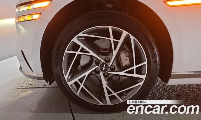 Genesis G90 RS4 — Фото автомобиля 5