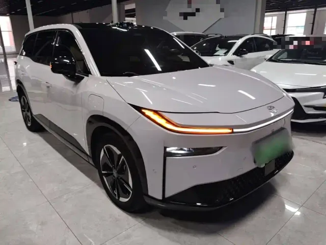 Toyota BoZhi 3X — Фото автомобиля 3