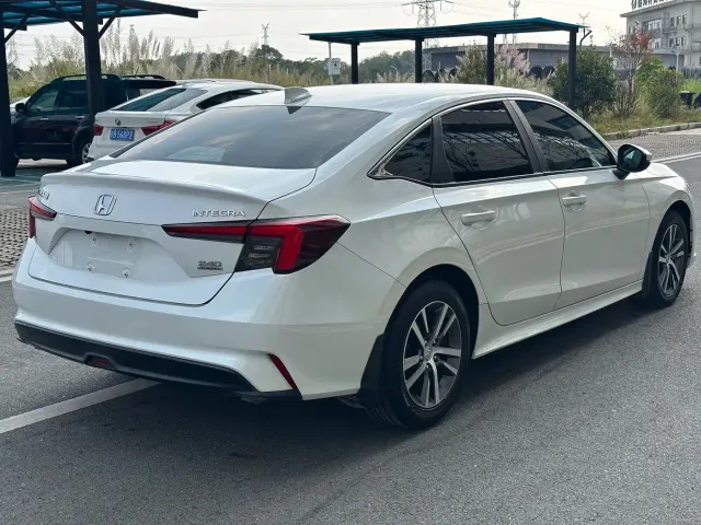 Honda Integra — Фото автомобиля 4